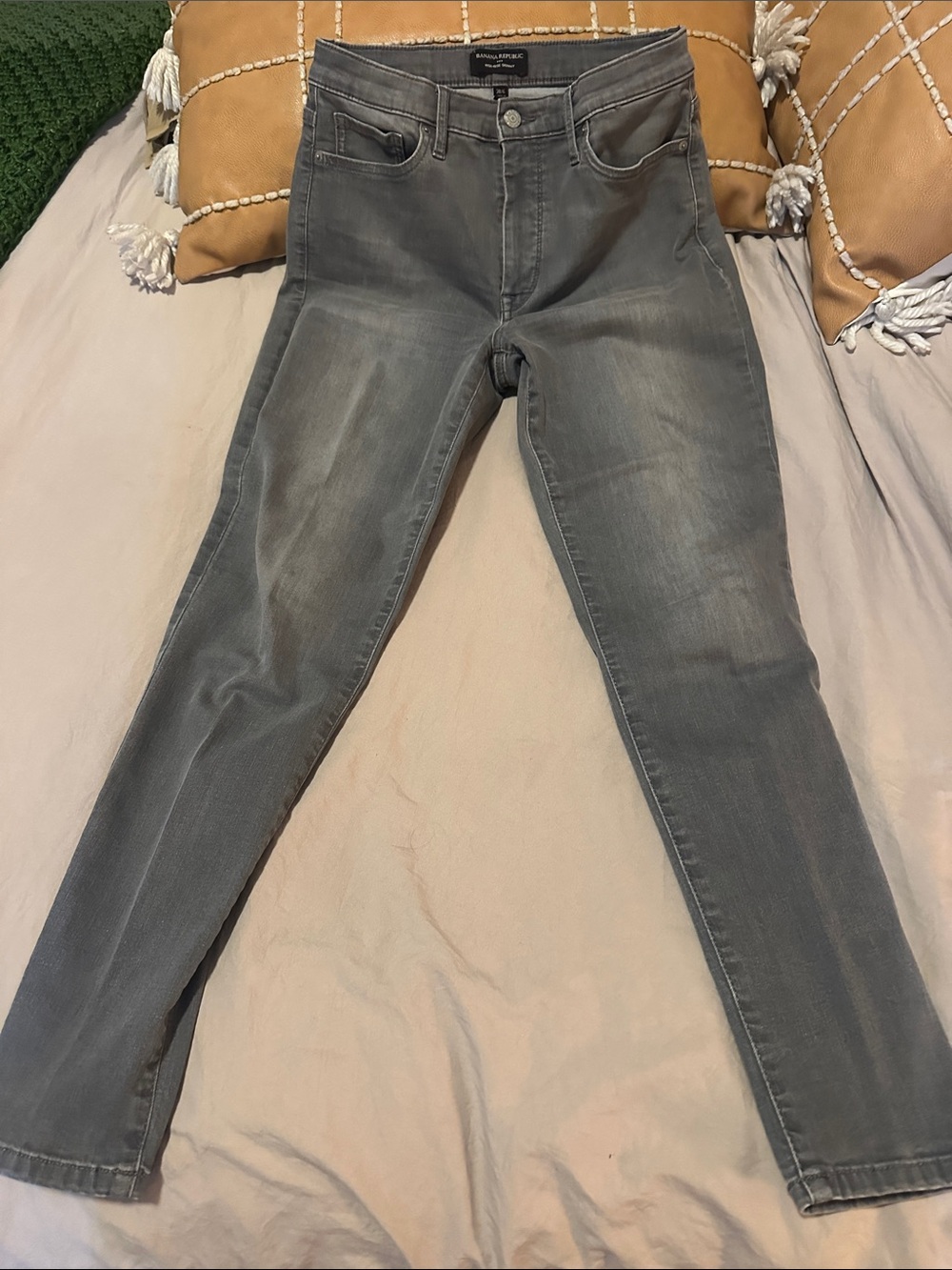 Banana Republic Women's Gray Skinny Jeans